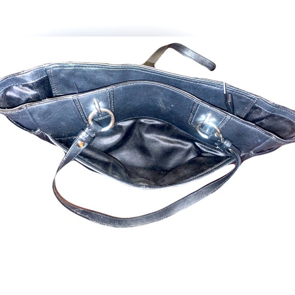 Coach black leather shoulder bag - Picture 3 of 8